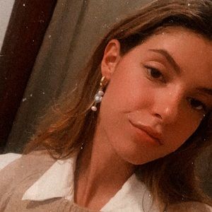 Meet your Posher, Gena